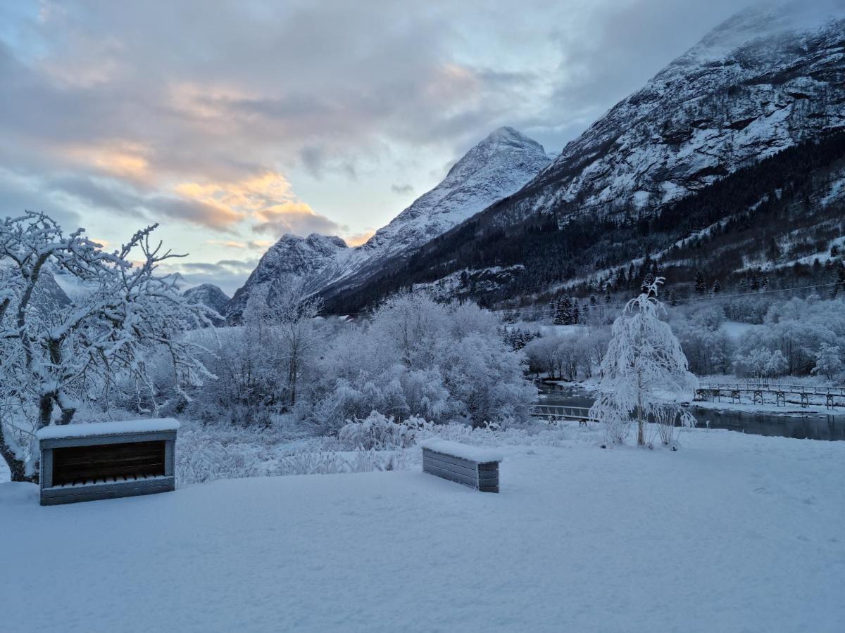 Naustvoll Villa Olden Eksteriør bilde